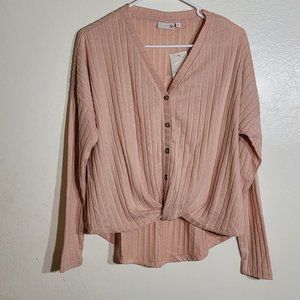 NWT Kohl's SO Long Sleeve Button Twist Front Shirt Junior's sz M Light Pink